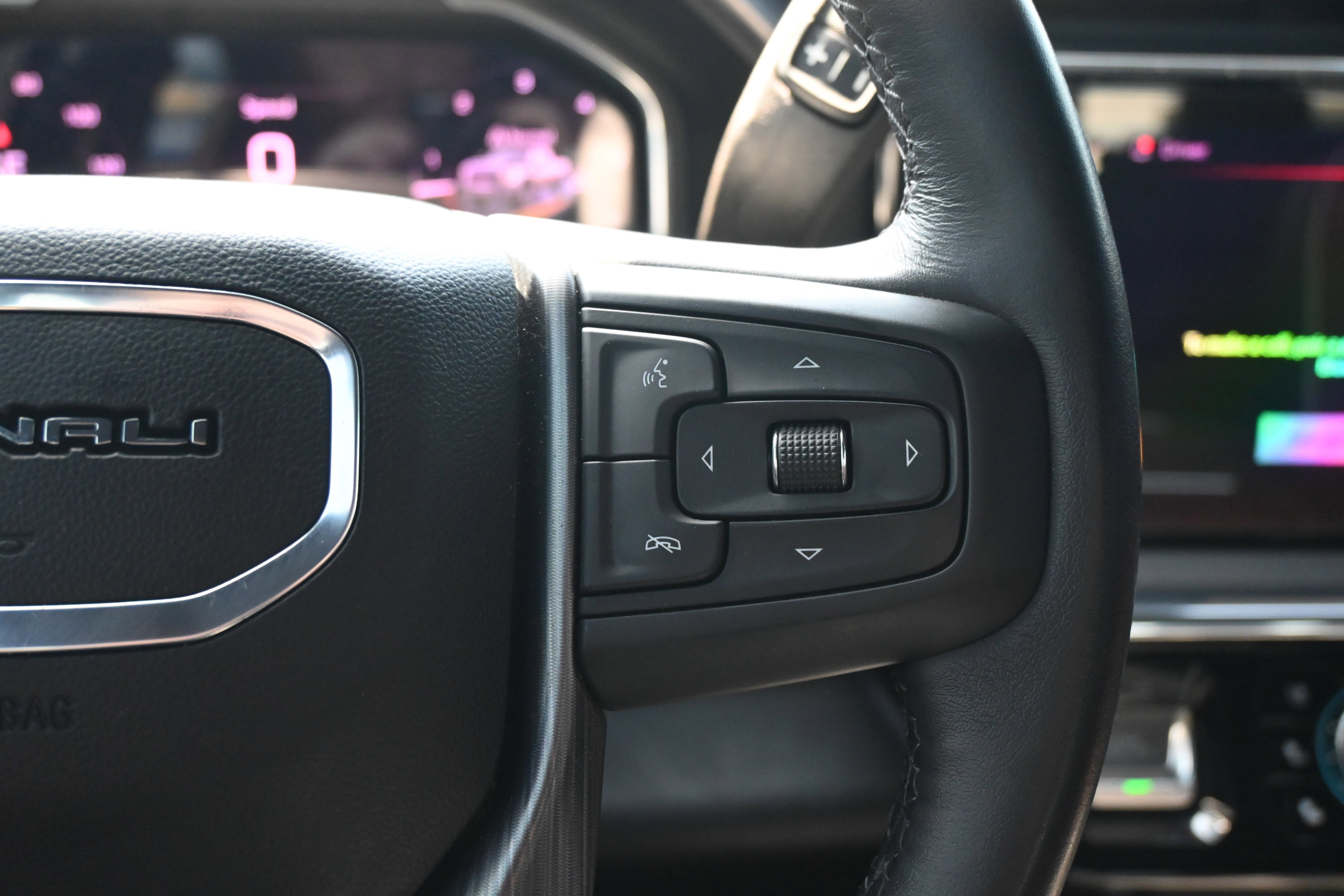 Used 2025 GMC Sierra 2500 Denali Ultimate w/ Max Trailering Package image 32