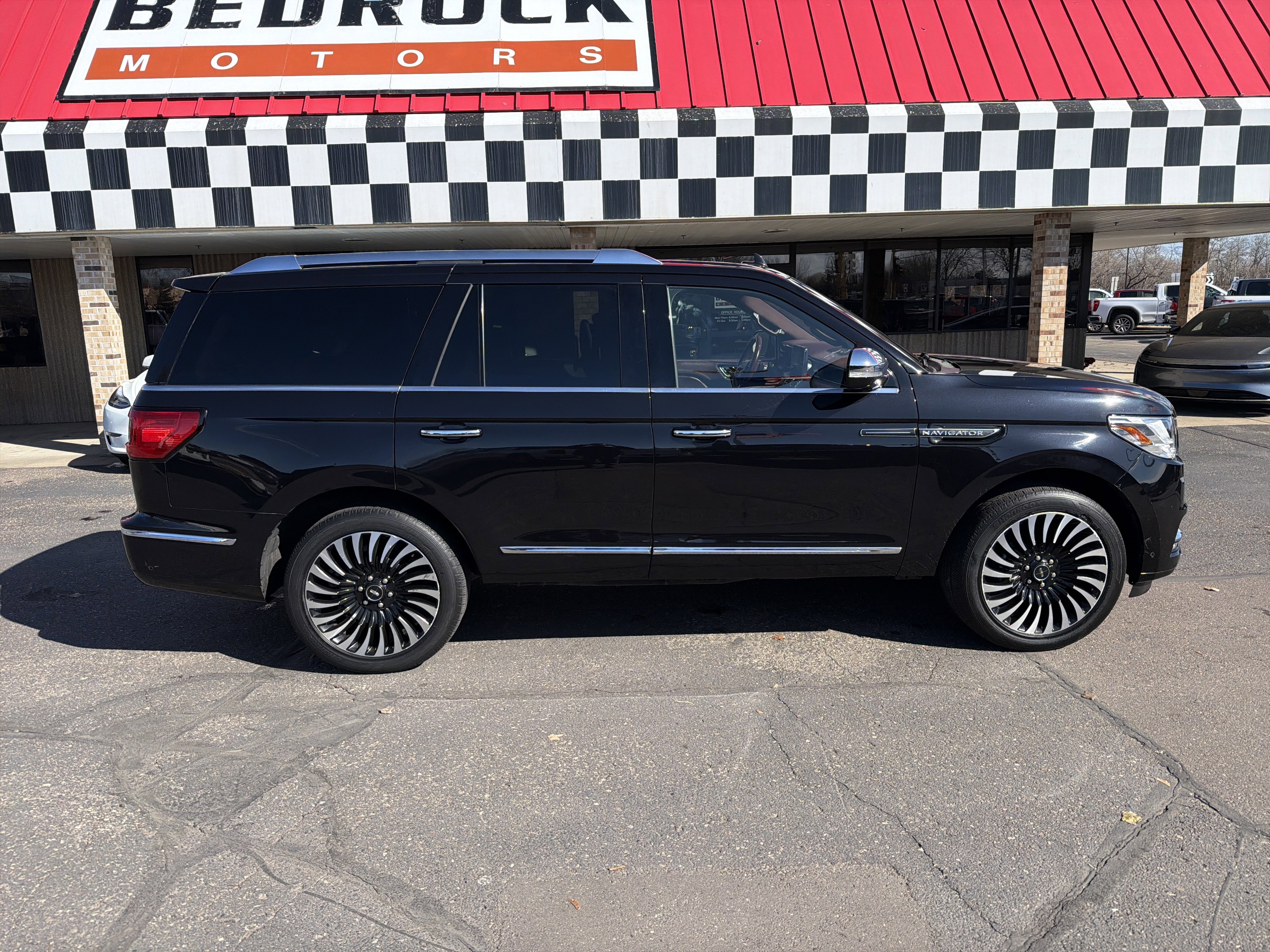 Used 2019 Lincoln Navigator Black Label AWD/4WD image 8