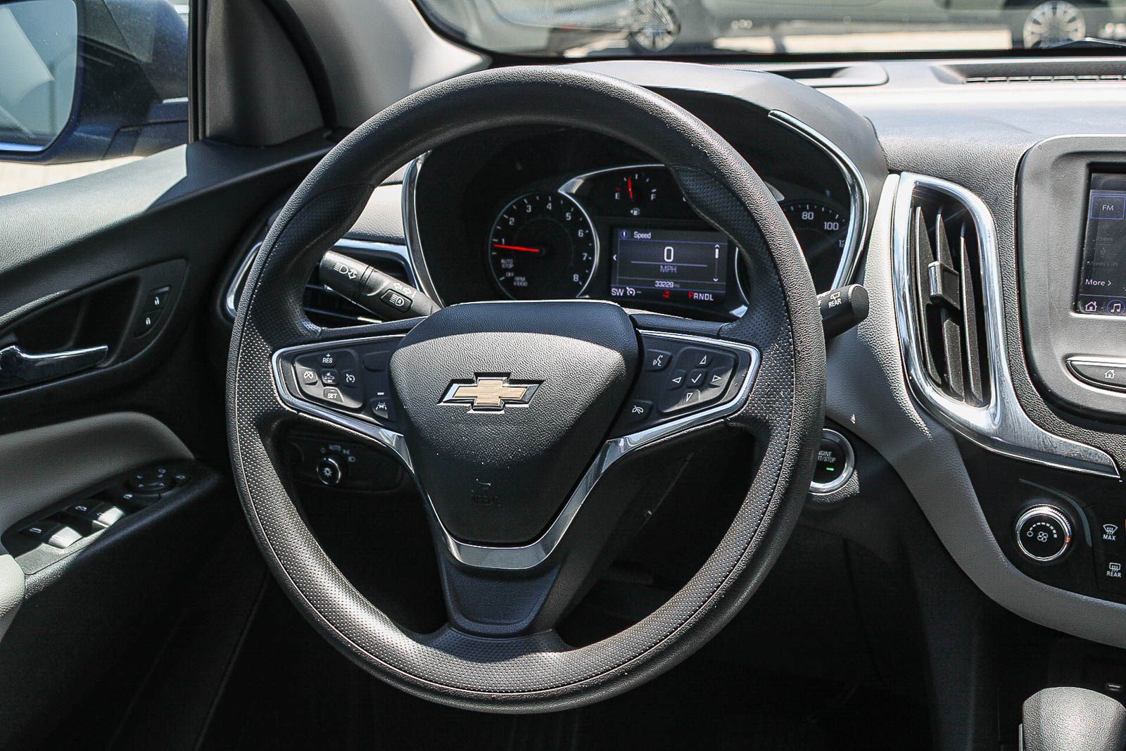 Used 2024 Chevrolet Equinox LS w/ LS Convenience Package FWD image 18