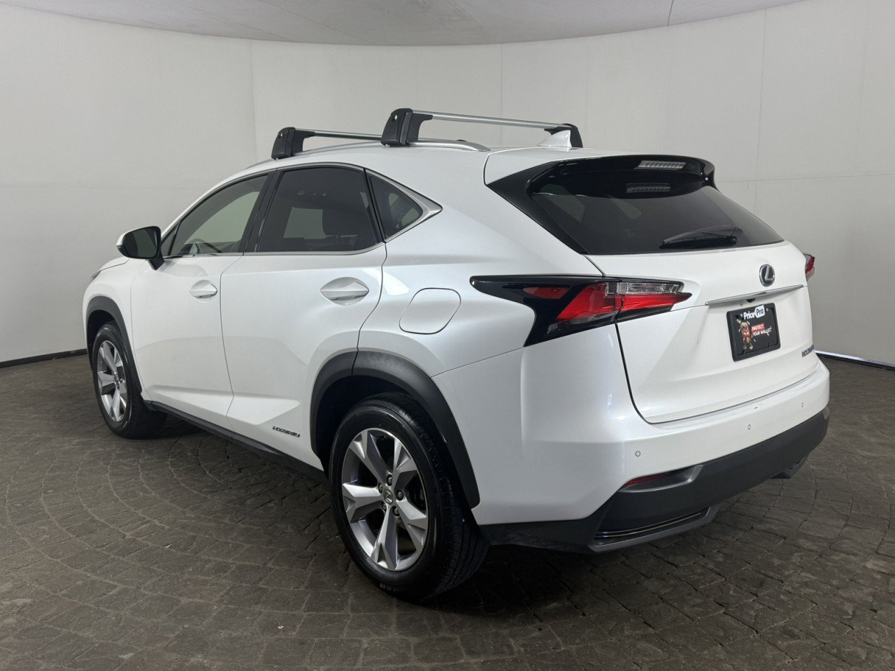 Used 2017 Lexus NX 300h AWD w/ Luxury Package image 5