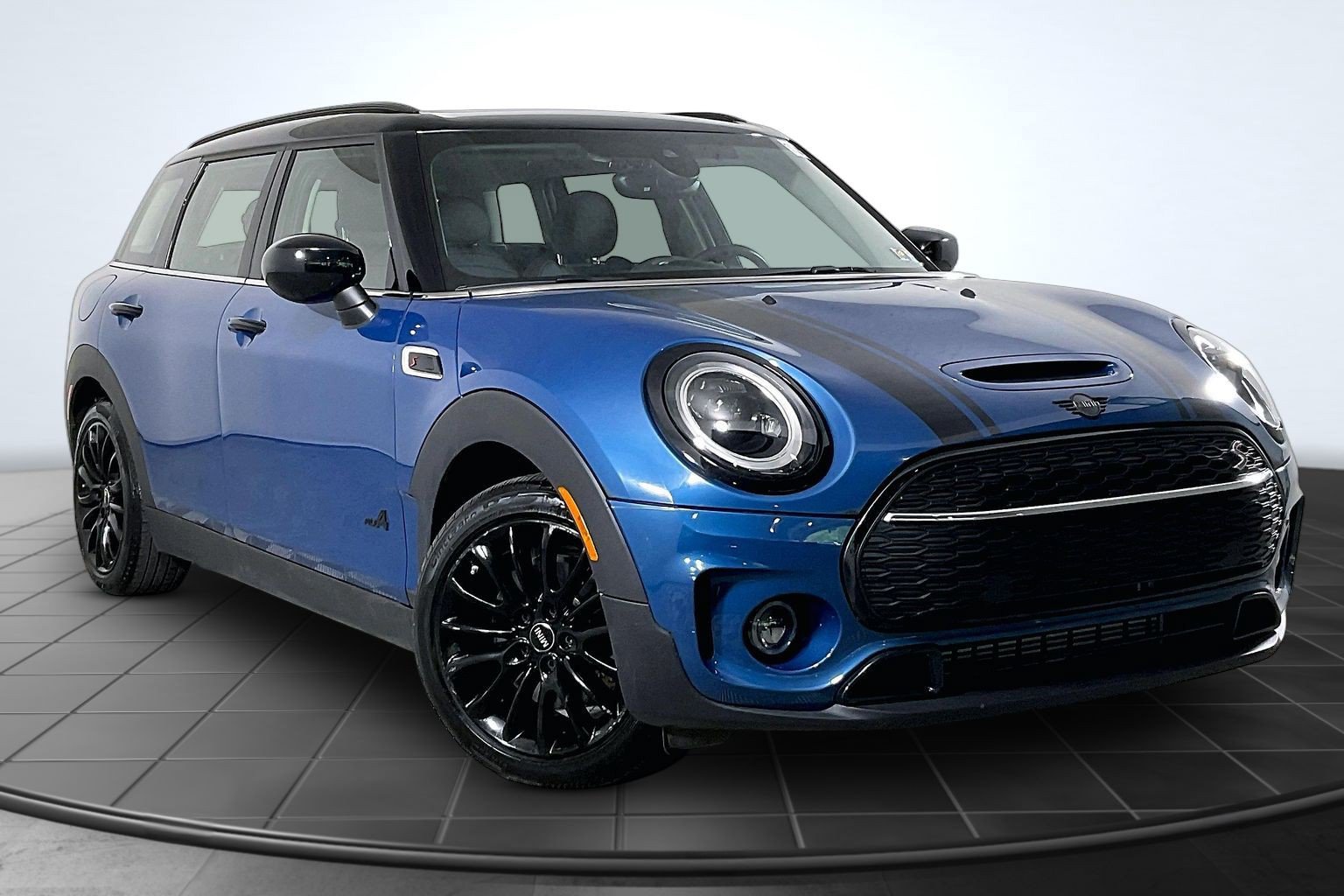 Certified 2024 MINI Cooper Clubman S AWD/4WD image 12