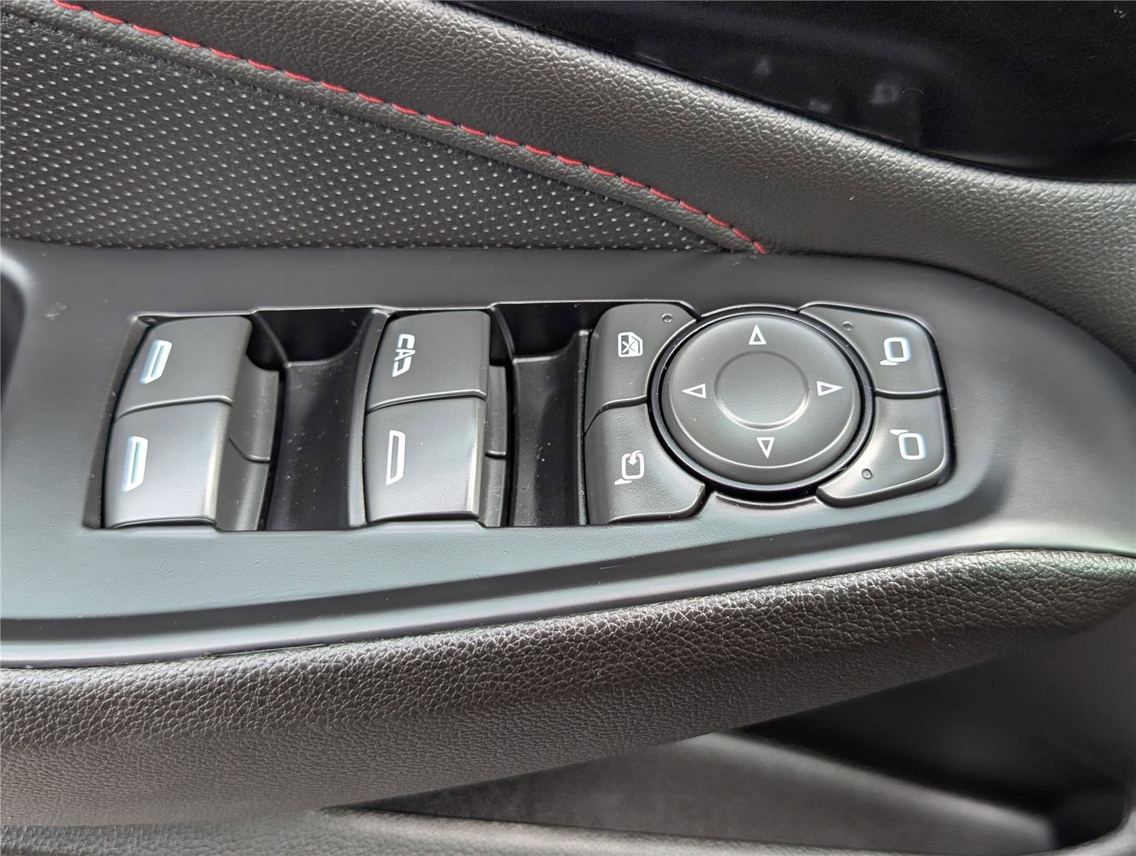 Used 2023 Chevrolet Traverse RS image 20