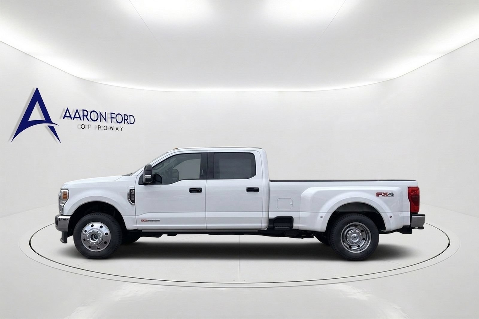 New 2026 Ford F450 Lariat w/ Lariat Ultimate Package AWD/4WD image 3