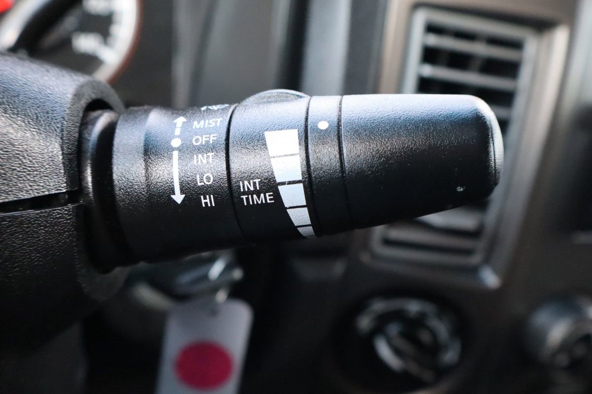 Used 2014 Nissan Titan S image 29