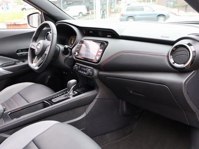 Used 2024 Nissan Kicks SR w/ SR Premium Package image 8