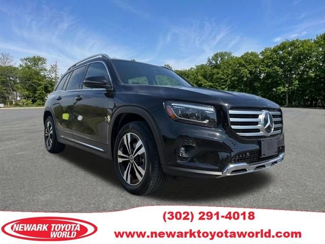 Used 2025 Mercedes-Benz GLB 250 image 1