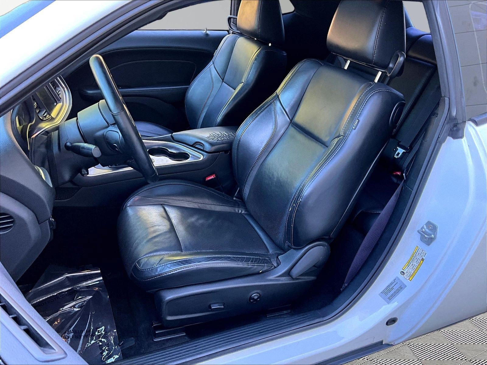 Used 2016 Dodge Challenger SXT Plus RWD image 17