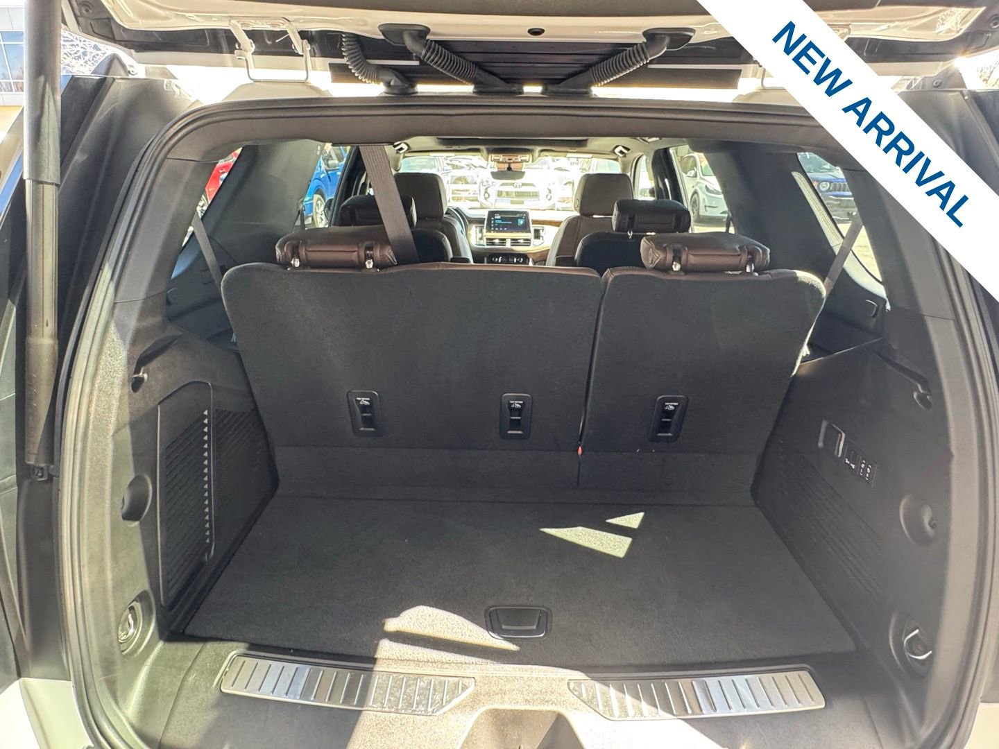 Used 2023 Chevrolet Tahoe High Country image 12