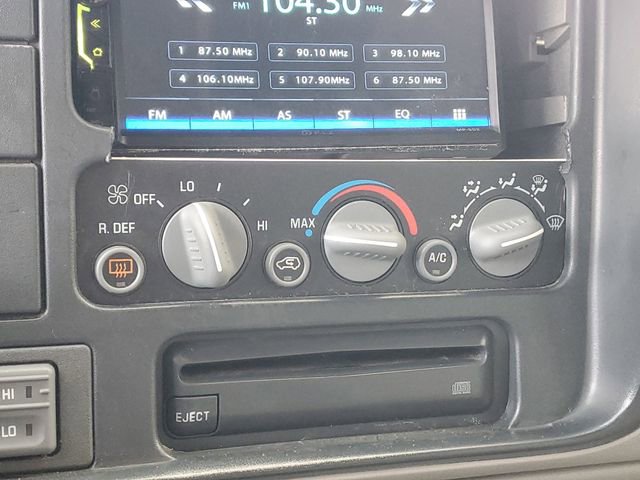 Used 1997 Chevrolet Suburban 4WD w/ Preferred Equipment Group 2 image 18