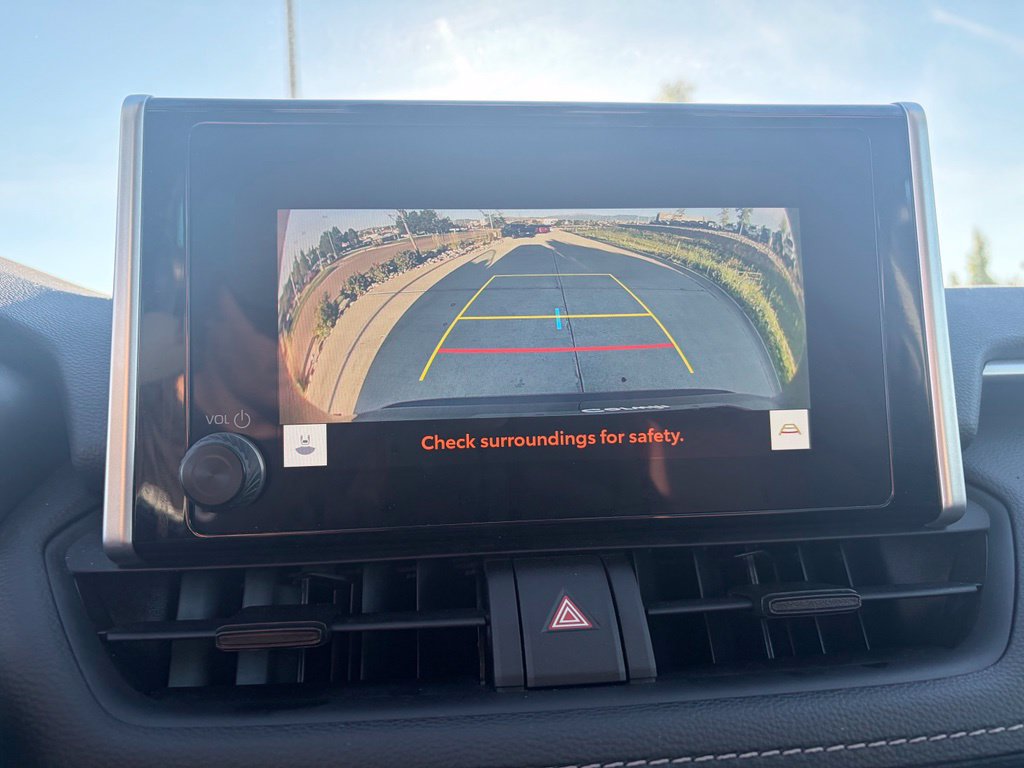 Used 2025 Toyota RAV4 XLE AWD/4WD image 35