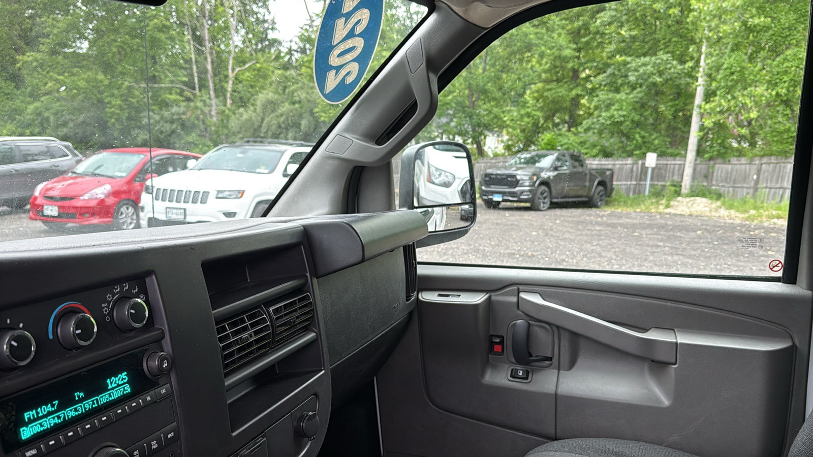 Used 2024 Chevrolet Express 2500 w/ Driver Convenience Package RWD image 21