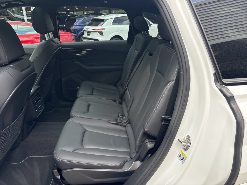 Certified 2026 Audi Q7 3.0T Premium w/ Convenience Plus Package AWD/4WD image 14