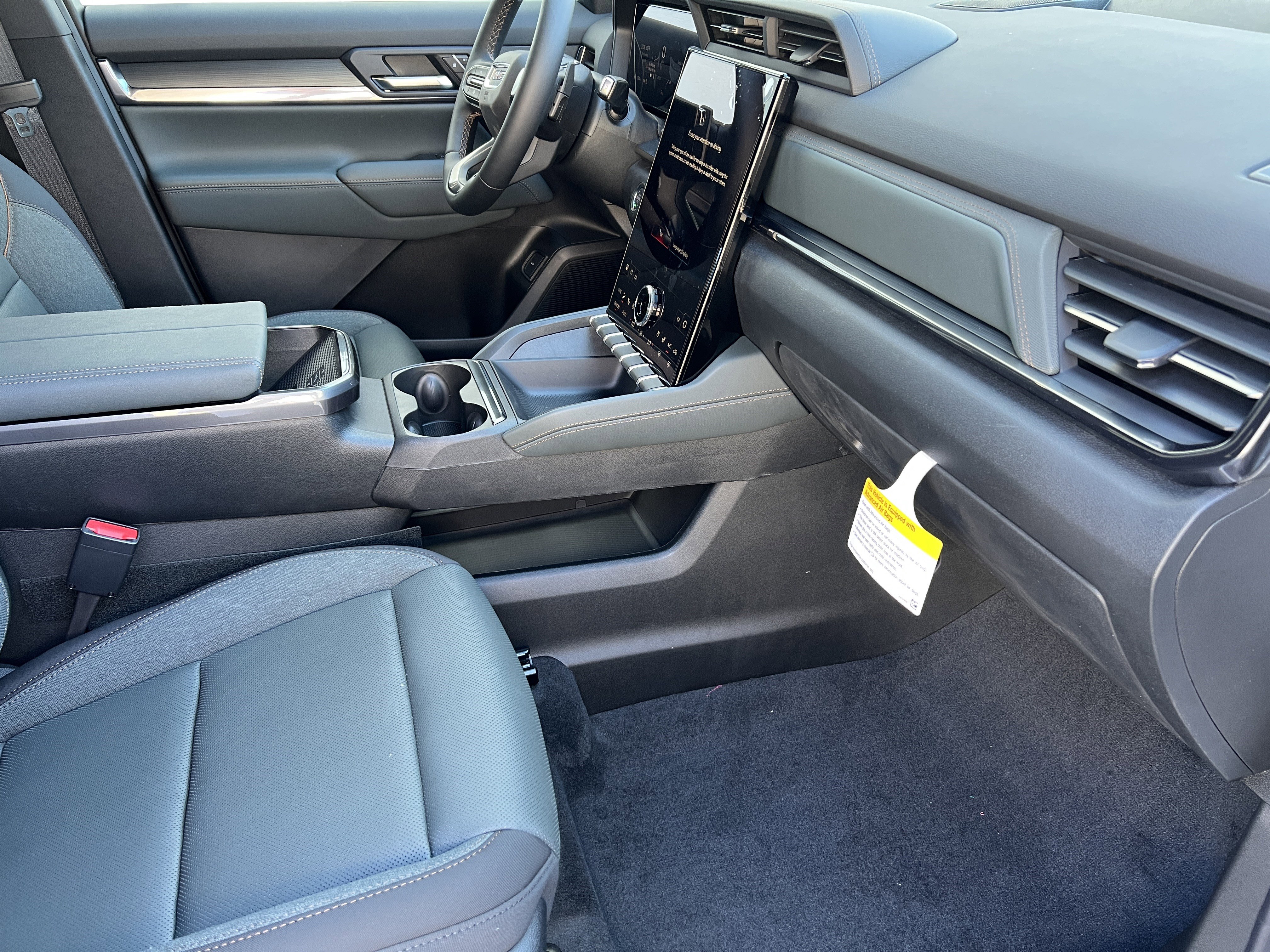 New 2026 GMC Terrain AT4 w/ Convenience Package III AWD/4WD image 24