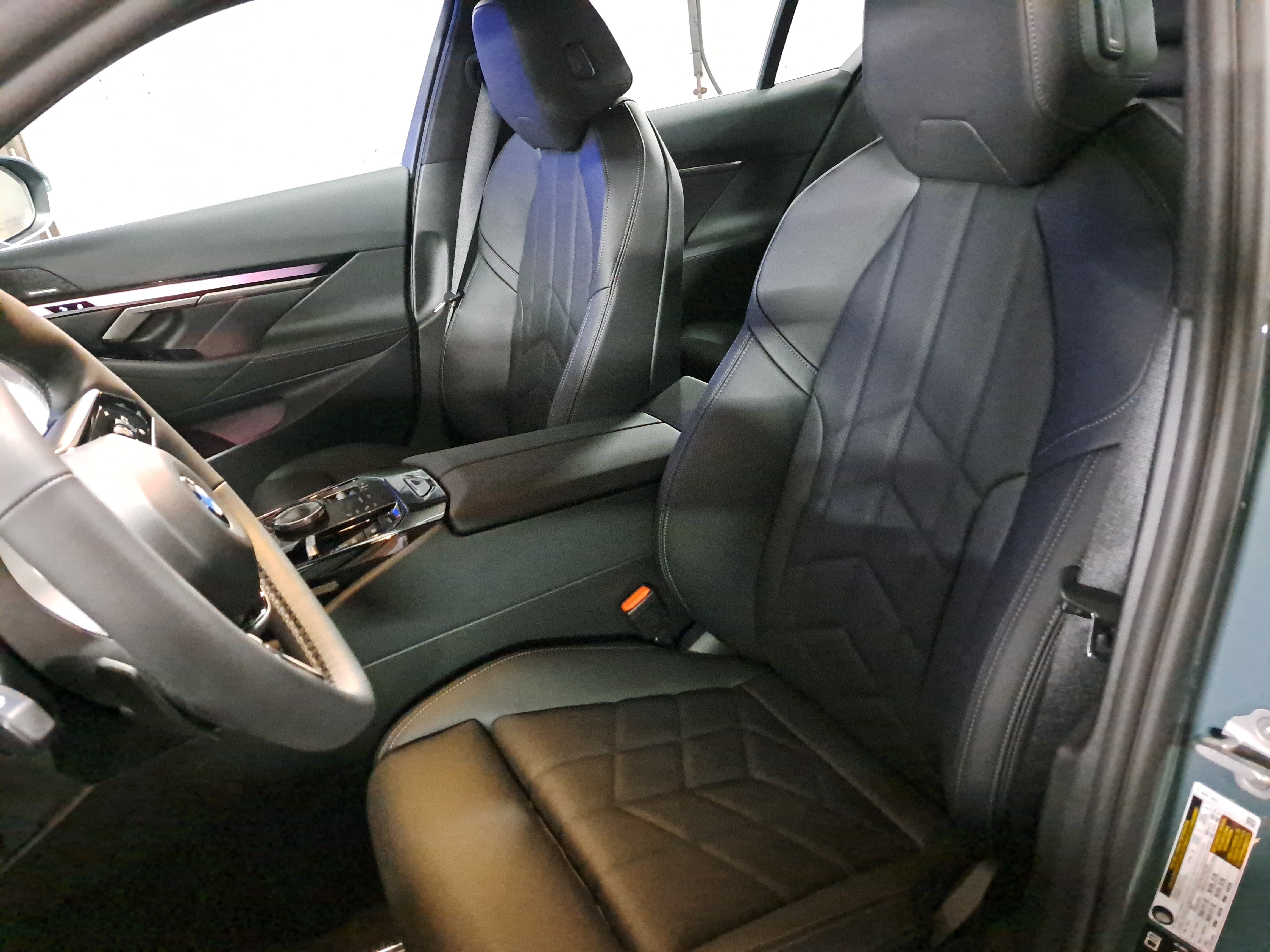 New 2027 BMW 530i xDrive AWD/4WD image 15