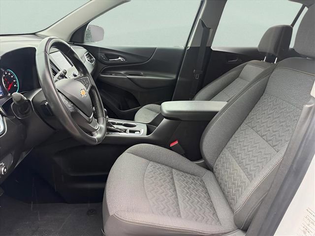 Used 2022 Chevrolet Equinox LT w/ Driver Convenience Package image 12