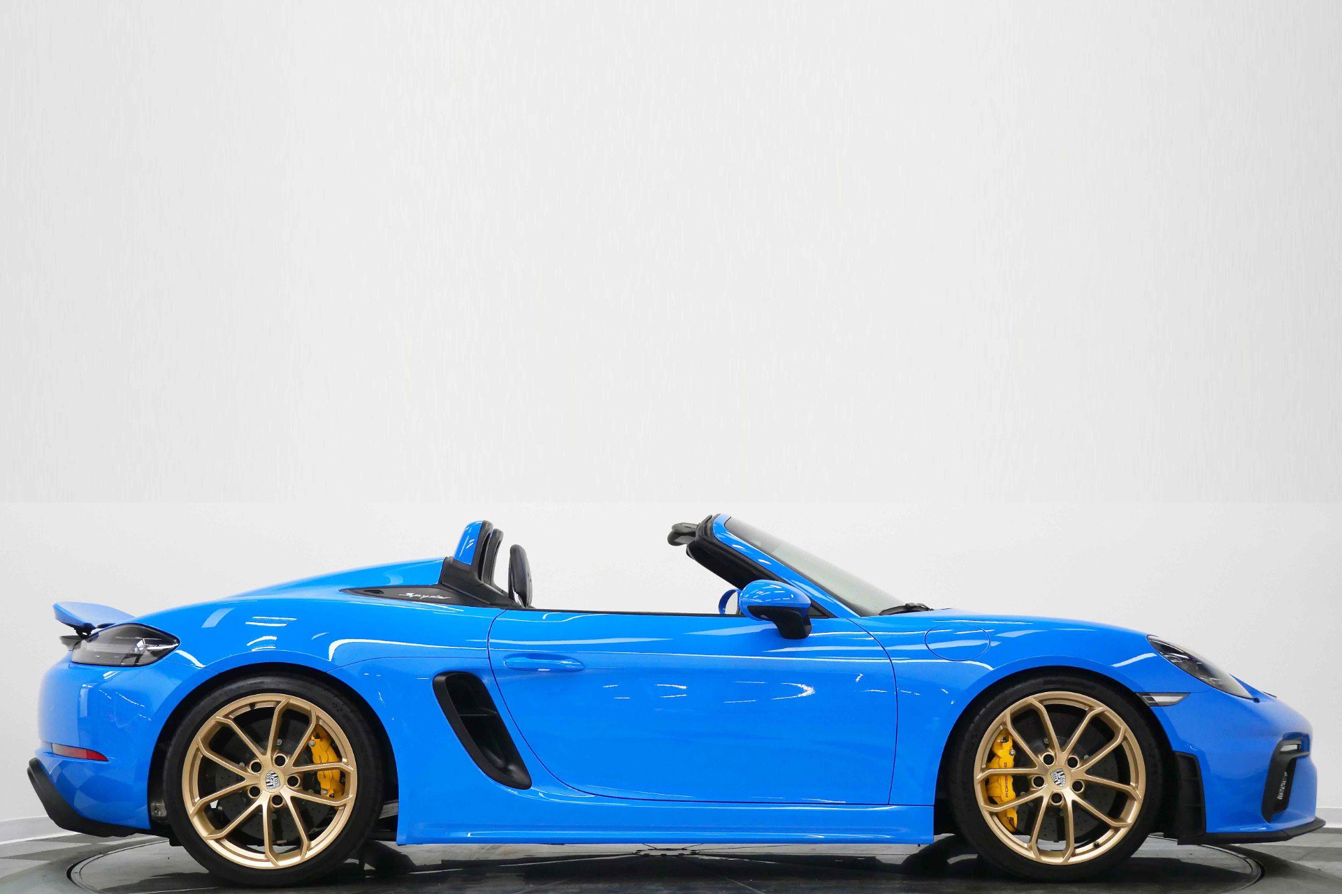 Used 2022 Porsche 718 Boxster Spyder image 2