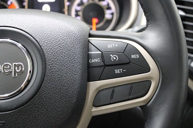 Used 2017 Jeep Cherokee Latitude w/ Comfort/Convenience Group image 27