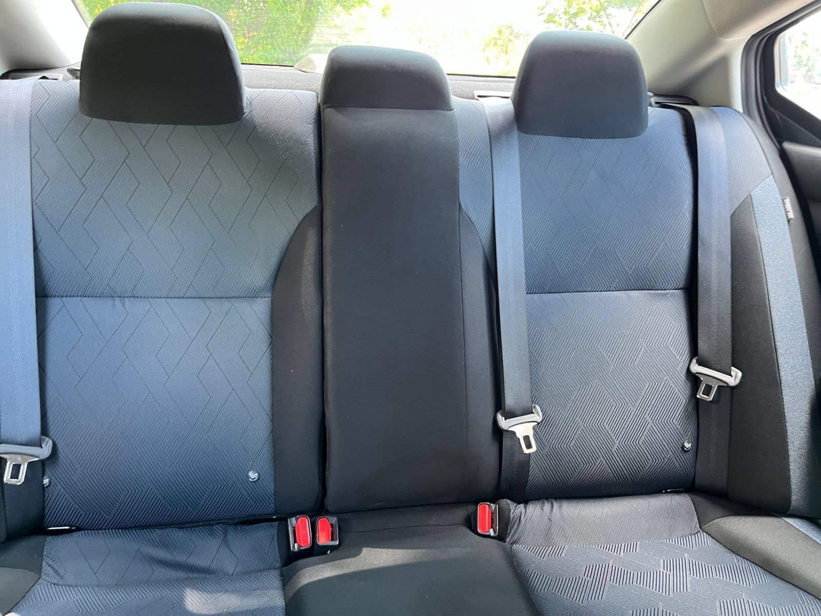Used 2025 Nissan Versa SV FWD image 36