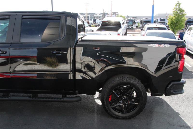 Used 2021 Chevrolet Silverado 1500 RST w/ Redline Edition AWD/4WD image 5