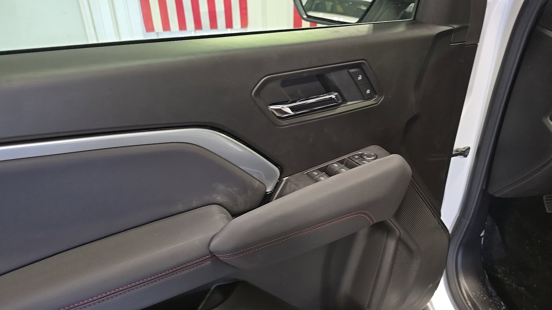 New 2026 Chevrolet Colorado Z71 w/ Technology Package image 18