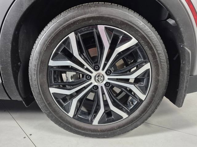 Certified 2024 Toyota Crown Limited image 11