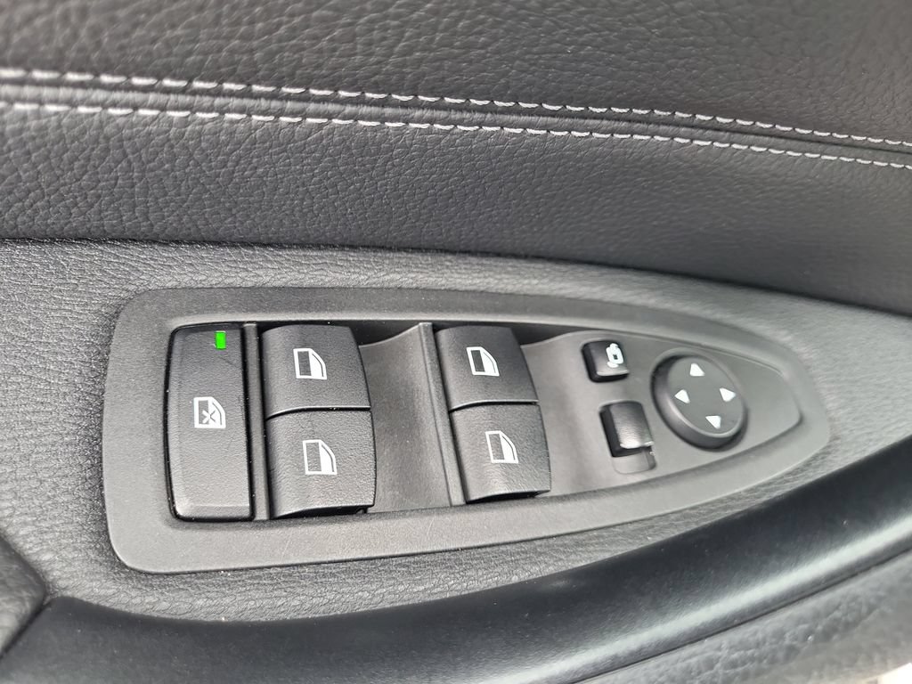 Used 2018 BMW X1 xDrive28i AWD/4WD image 11