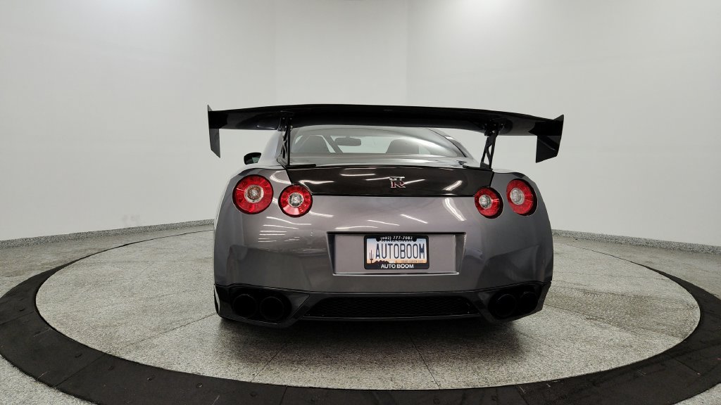 Used 2011 Nissan GT-R Premium AWD/4WD image 4