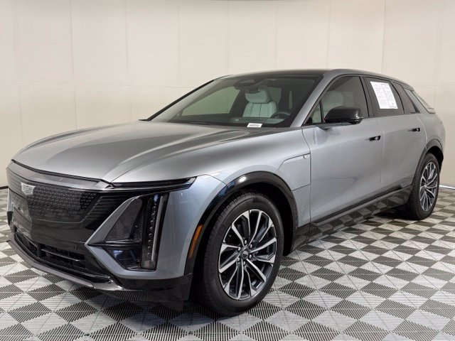 Certified 2024 Cadillac Lyriq Sport RWD image 2