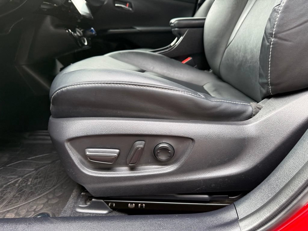 Used 2020 Toyota Prius Prime XLE FWD image 15