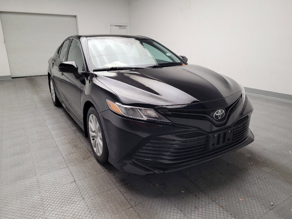 Used 2020 Toyota Camry LE image 14