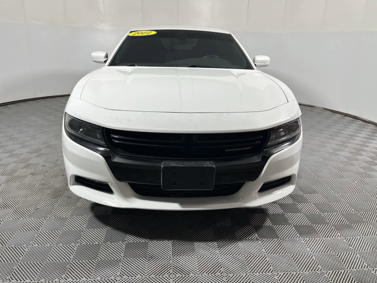 Used 2022 Dodge Charger SXT AWD/4WD image 3