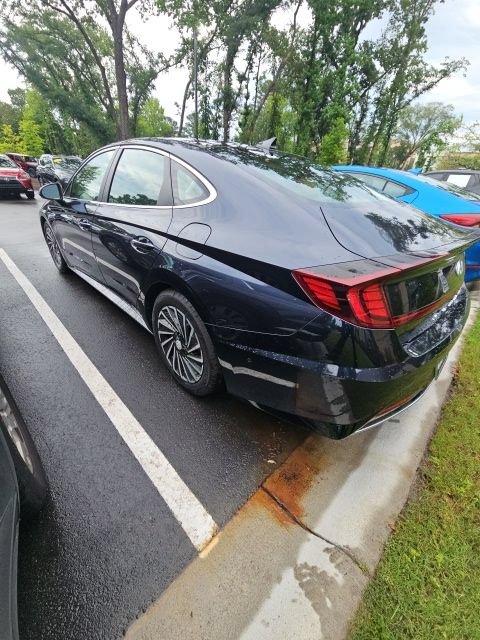 Used 2022 Hyundai Sonata Limited FWD image 4