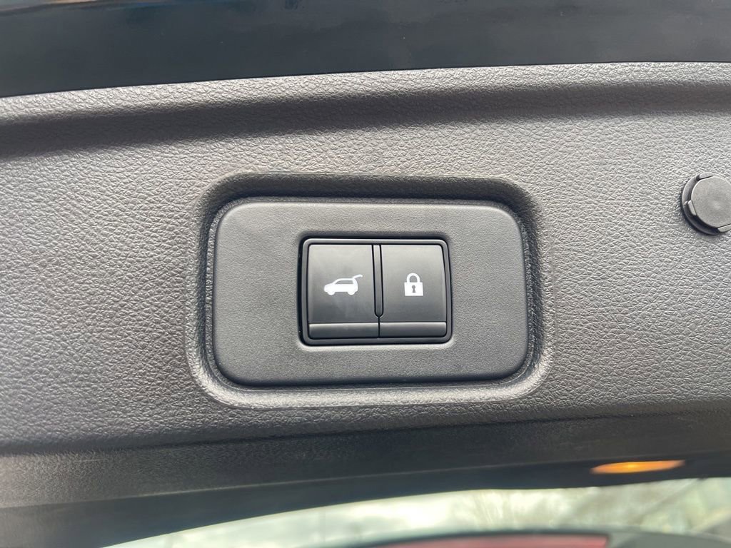 Certified 2024 Nissan Pathfinder SL image 22