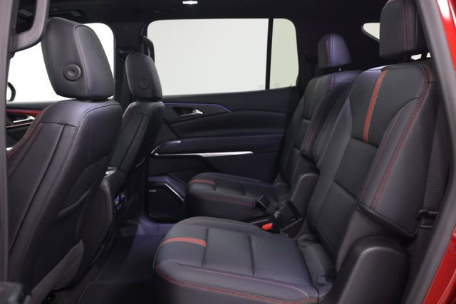 Used 2024 Chevrolet Traverse RS AWD/4WD image 25