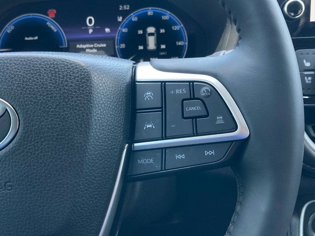 Used 2025 Toyota Grand Highlander AWD Hybrid image 19