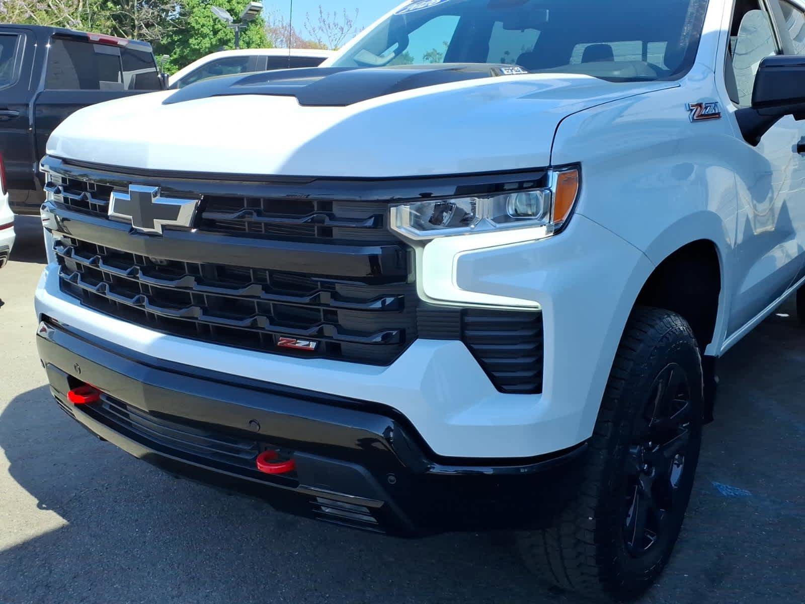 Used 2026 Chevrolet Silverado 1500 LT Trail Boss w/ LT Trail Boss Premium Package AWD/4WD image 7