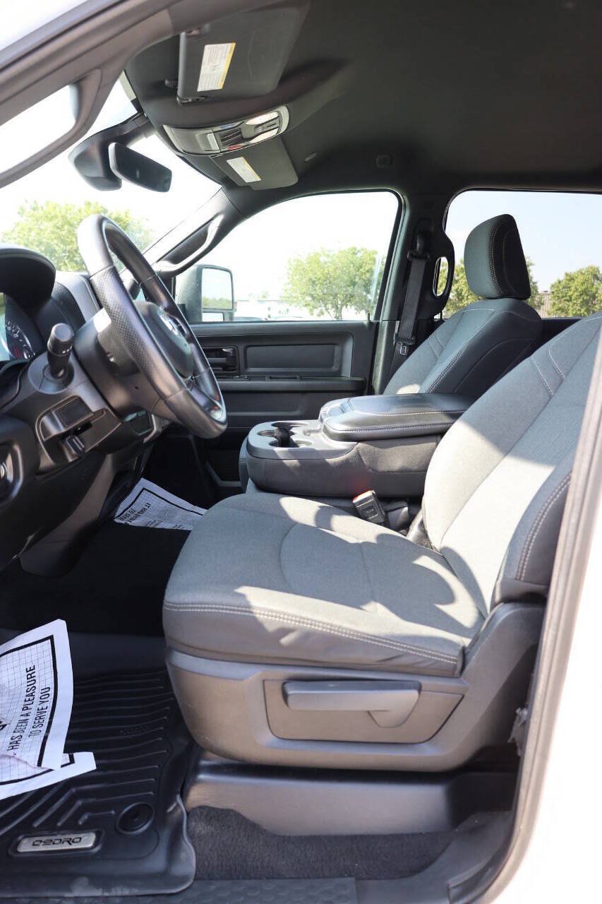 Used 2023 RAM 2500 Tradesman AWD/4WD image 13