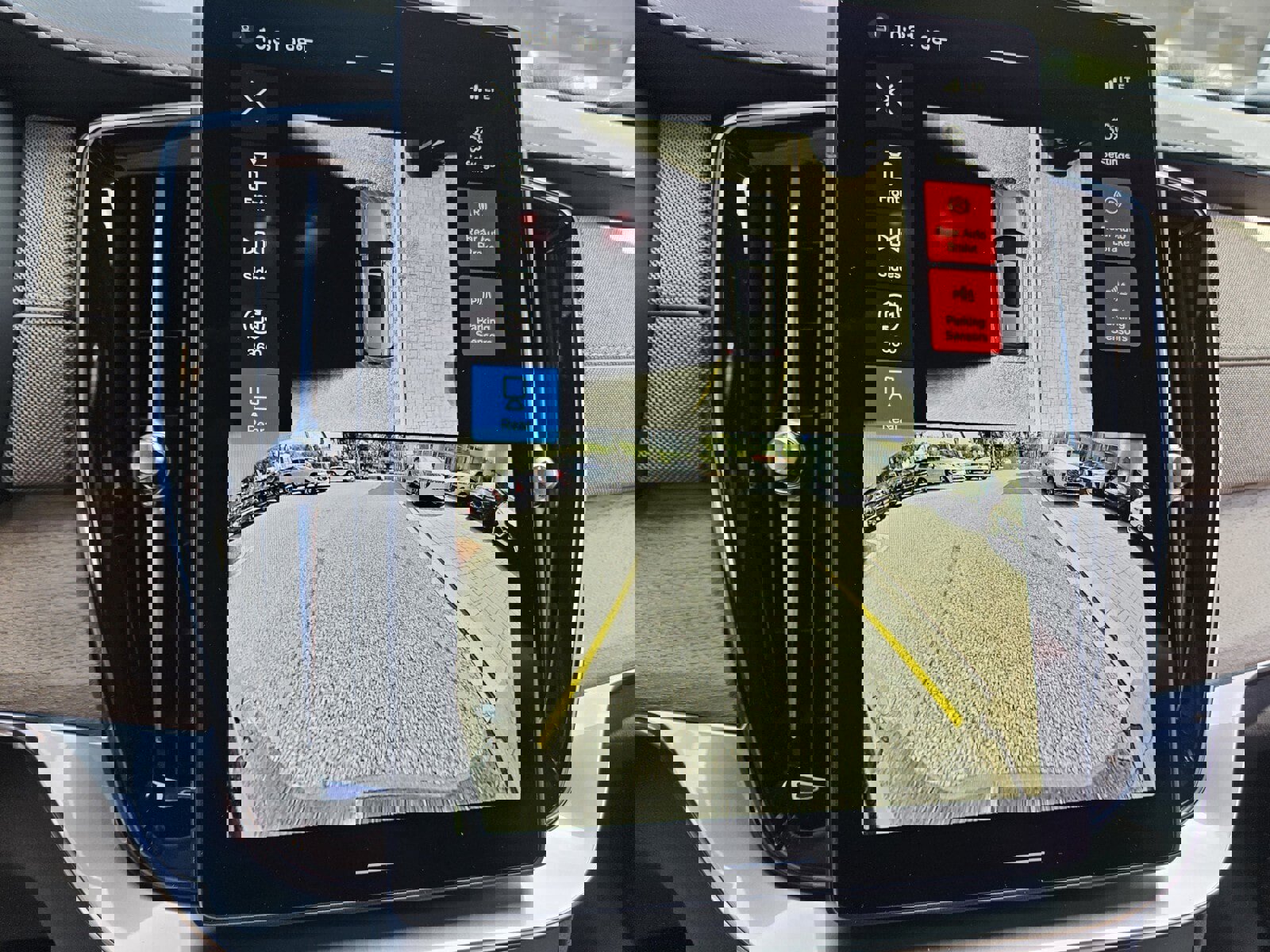 New 2026 Volvo XC90 T8 Plus image 30