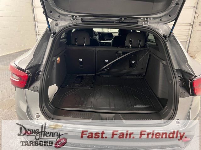 New 2026 Chevrolet Trax RS w/ Sunroof Package image 33