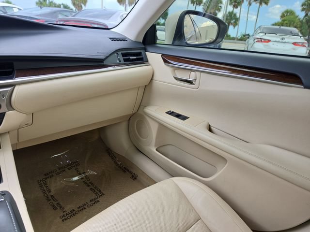 Used 2013 Lexus ES 350 w/ Luxury Pkg FWD image 10