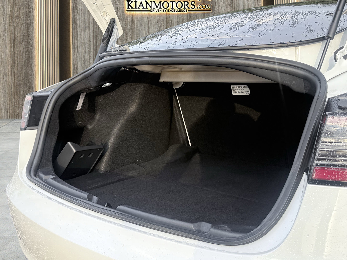 Used 2021 Tesla Model 3 Standard Range Plus image 25