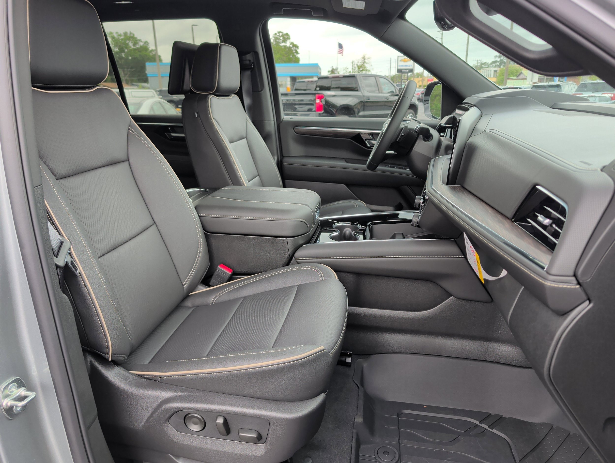 New 2026 Chevrolet Tahoe Premier AWD/4WD image 16