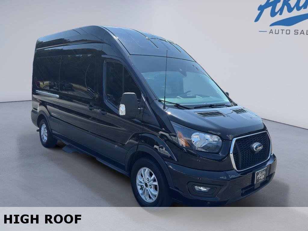 Used 2024 Ford Transit 350 XLT RWD image 3