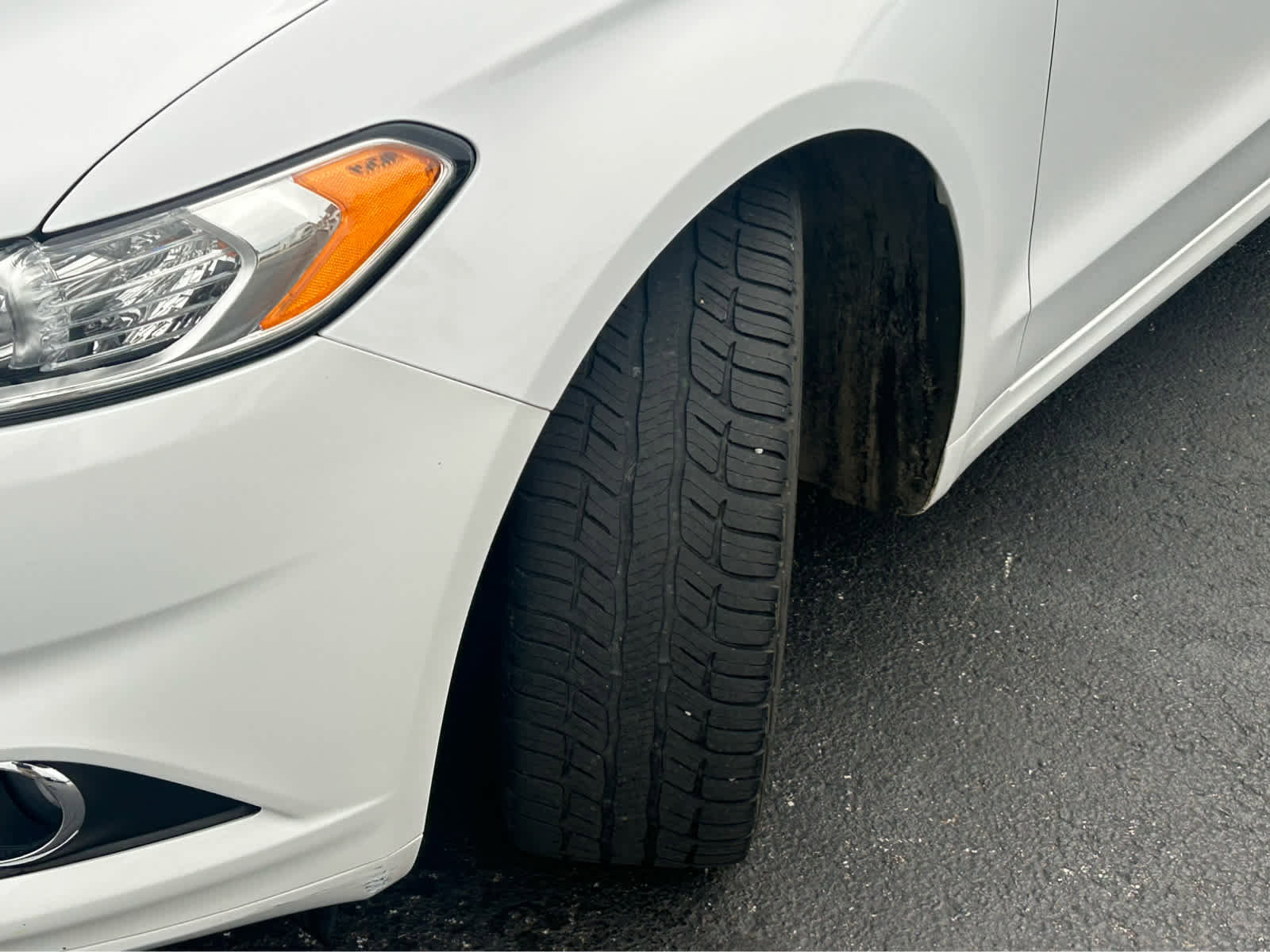 Used 2014 Ford Fusion SE w/ Equipment Group 202A FWD image 31