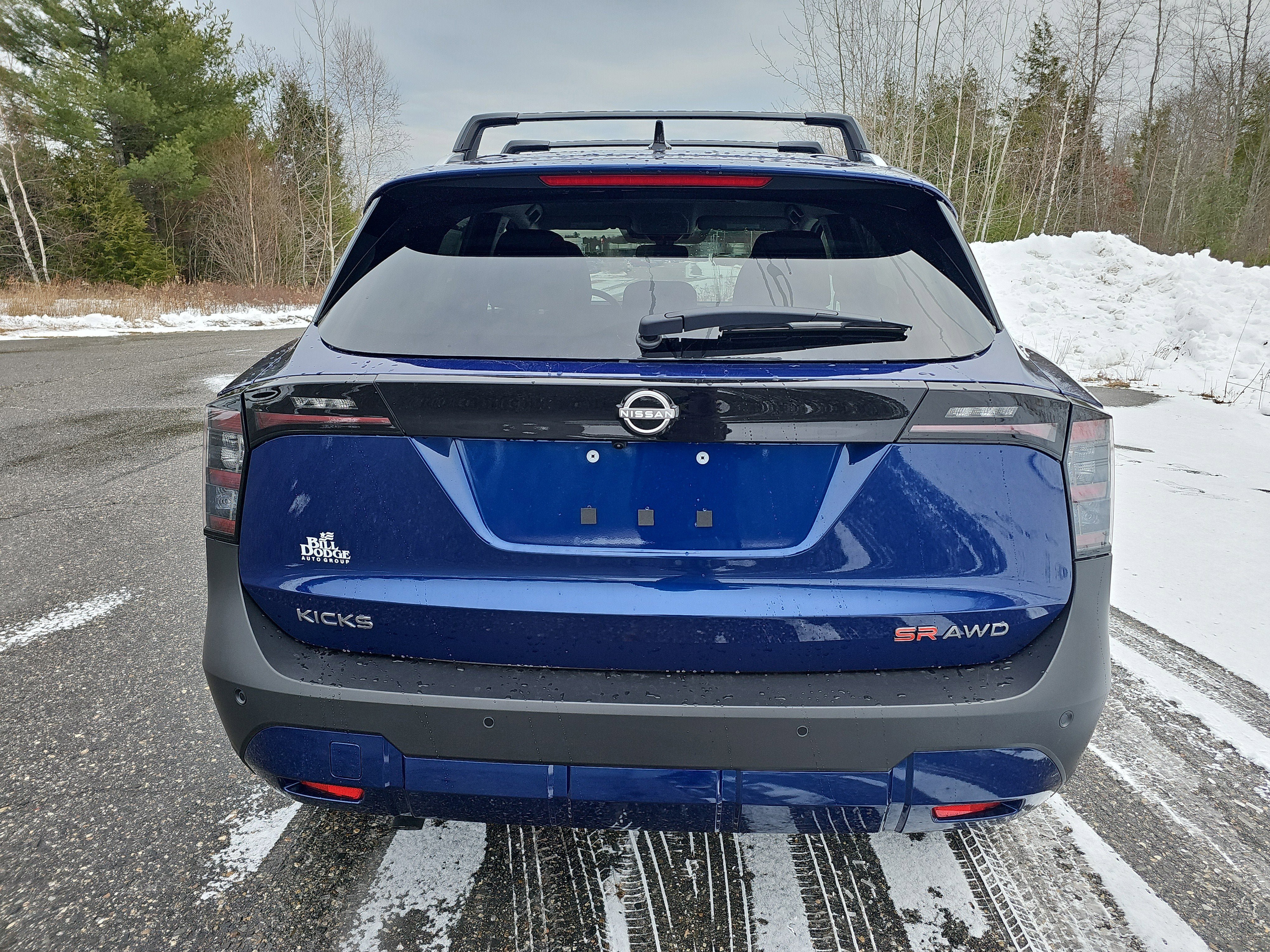 New 2026 Nissan Kicks SR w/ Cold Weather Package AWD/4WD image 6
