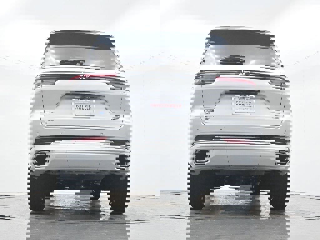 Used 2023 Jeep Grand Cherokee Overland image 31