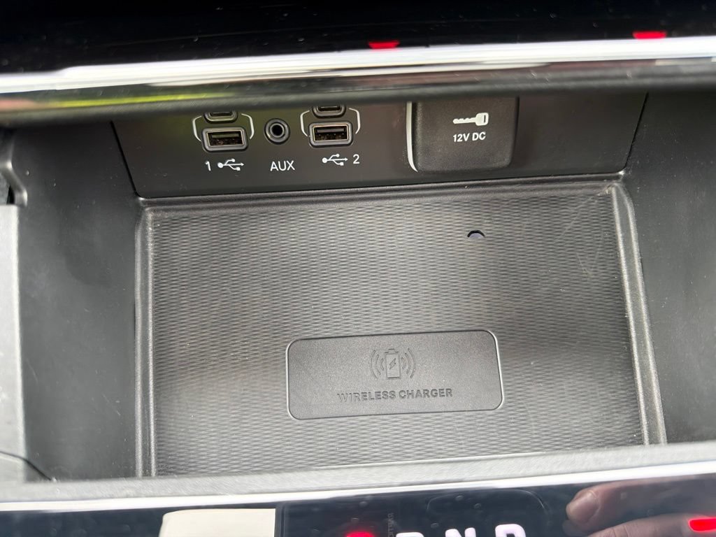 Used 2024 Jeep Grand Cherokee Overland w/ Adv Protech Group III AWD/4WD image 25
