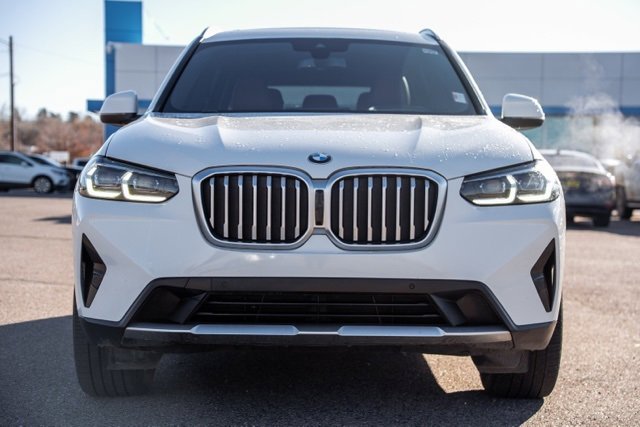 Used 2023 BMW X3 xDrive30i w/ Premium Package image 2