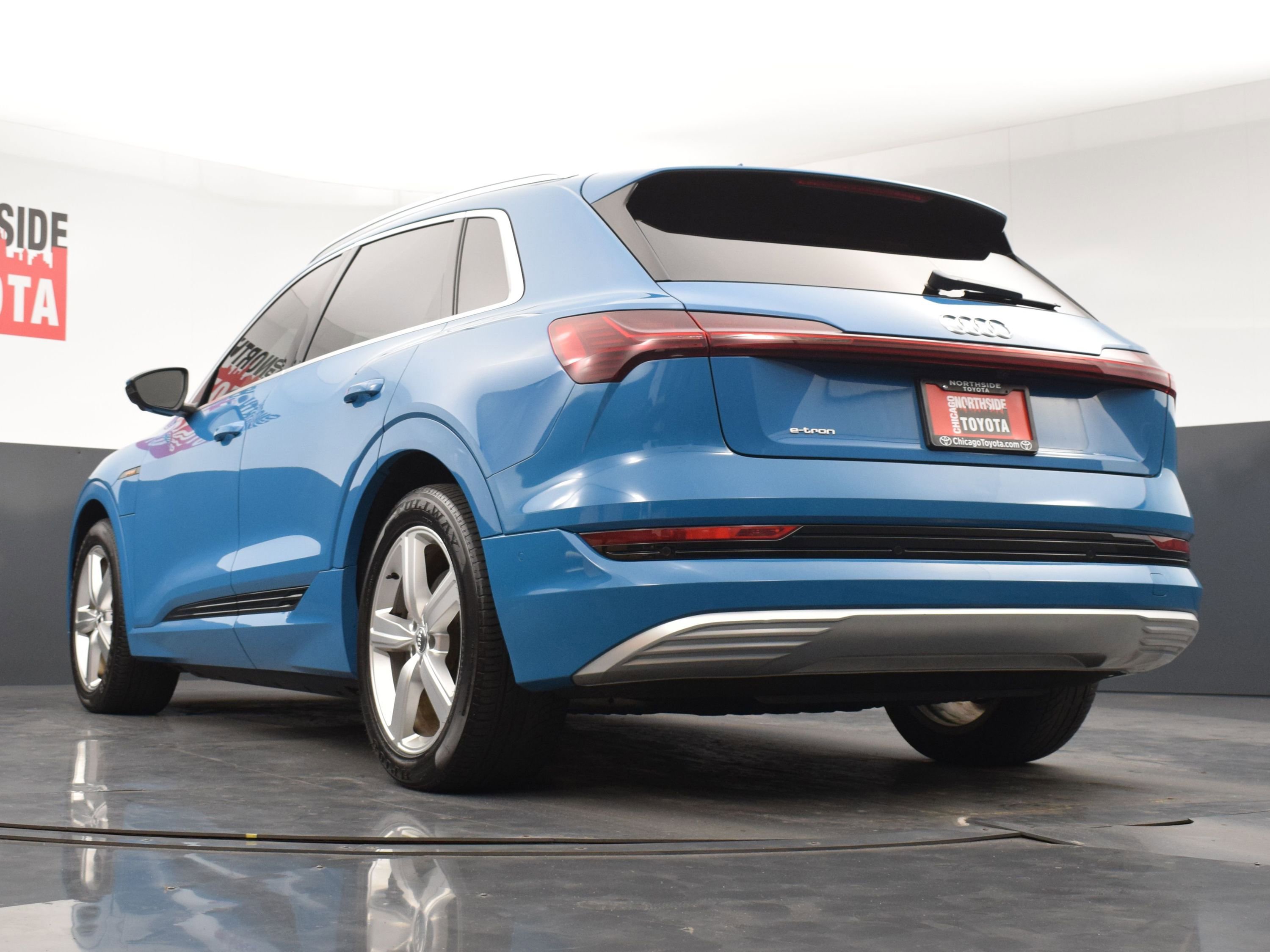 Used 2019 Audi e-tron Premium Plus AWD/4WD image 44