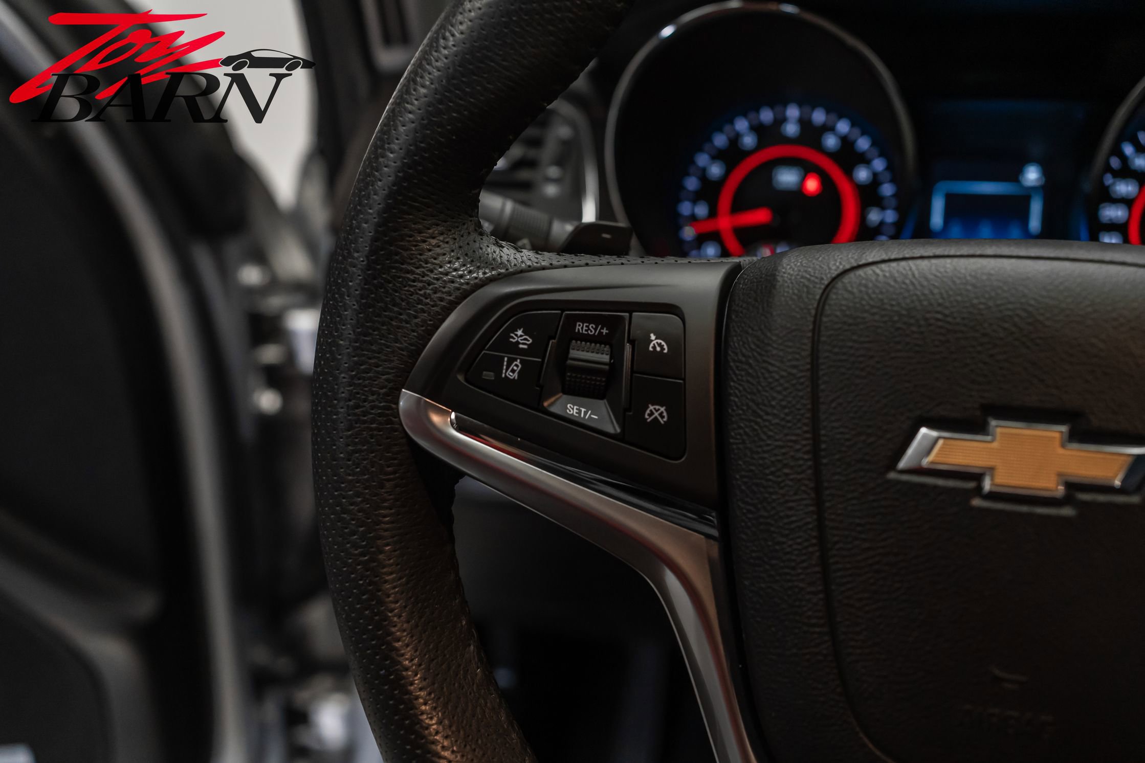 Used 2015 Chevrolet SS image 31